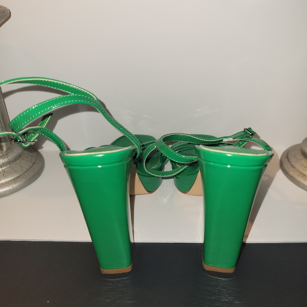 🌟  Green chunky platform heel sandals size 9 - Picture 7 of 8